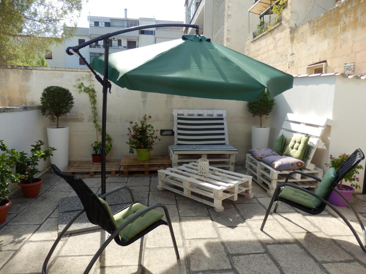 Casa Lauretta - Terrazza - Garage Wifi E Bici Gratuite Villa Lecce Exterior photo