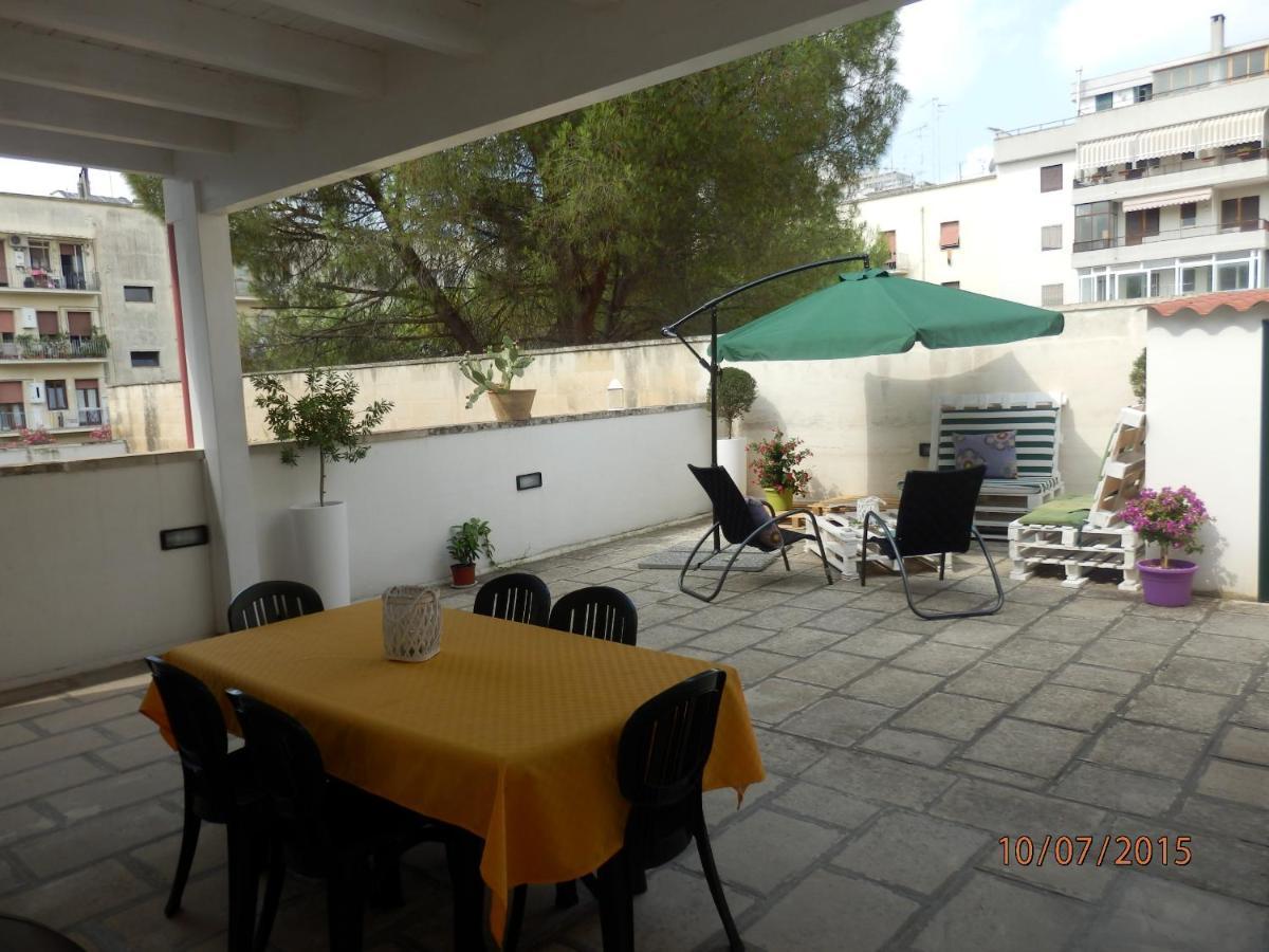 Casa Lauretta - Terrazza - Garage Wifi E Bici Gratuite Villa Lecce Exterior photo